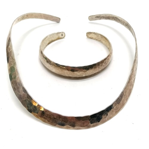 456 - 3 x silver bangles inc 1 with matching silver collar - total weight (4) 115g - SOLD ON BEHALF OF THE... 