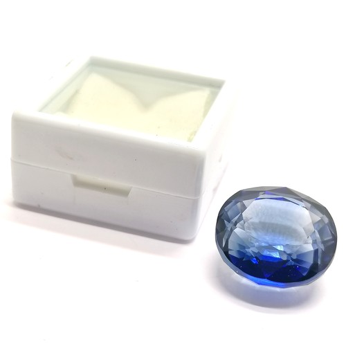 467 - Loose blue gemstone - 17mm diameter x 9.2mm deep & 27.9cts - SOLD ON BEHALF OF THE NEW BREAST CANCER... 