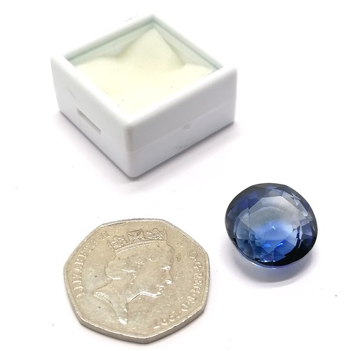 467 - Loose blue gemstone - 17mm diameter x 9.2mm deep & 27.9cts - SOLD ON BEHALF OF THE NEW BREAST CANCER... 