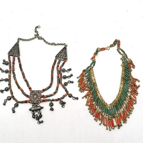 552 - 3 x ethnic jewellery - 2 necklaces + bracelet inc silver, coral, faience, hardstone etc - total weig... 