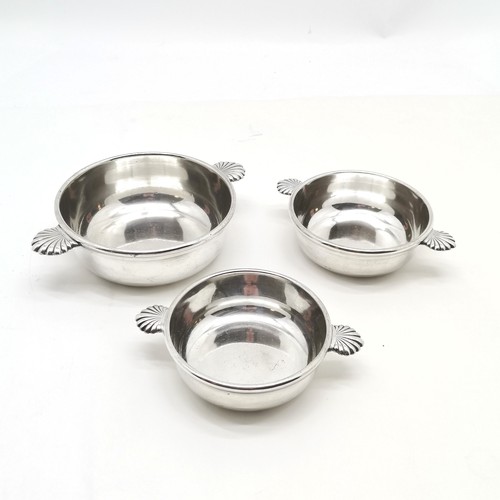 713 - 3 heavy gauge silver plated round dishes with shell detailed handles - largest 16cm diameter