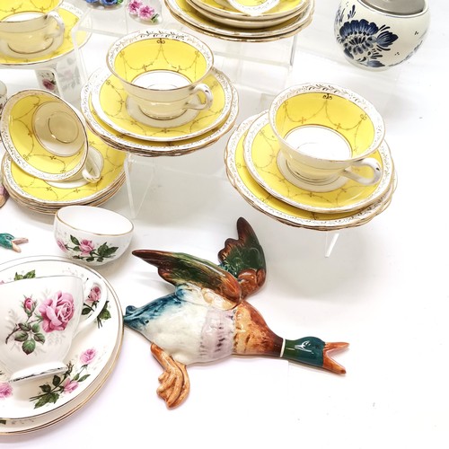 79 - Qty of vintage tea ware inc ye olde English Grosvenor china, 4 flying duck wall plaques, etc - all i... 