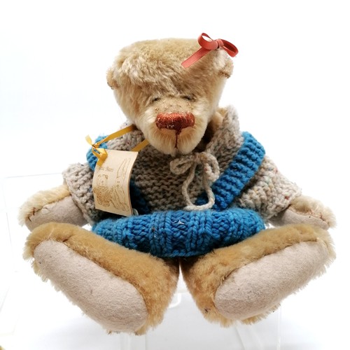 95 - 4 x jointed teddy bears inc 2 x Iris Ware (tallest 34cm) ~ the bear with green scarf has small hole ... 