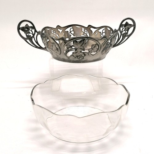 193 - WMF Art Nouveau 2 handled dish with glass liner - 21cm diameter x 10.5cm total height and has a frac... 