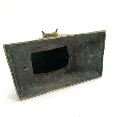 285 - Large bronze inkwell in the form of a WWI tank - 22cm x 13cm x 14cm high & lacks glass insert