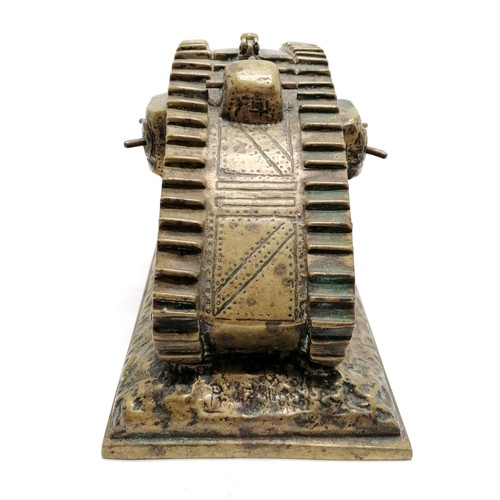 285 - Large bronze inkwell in the form of a WWI tank - 22cm x 13cm x 14cm high & lacks glass insert