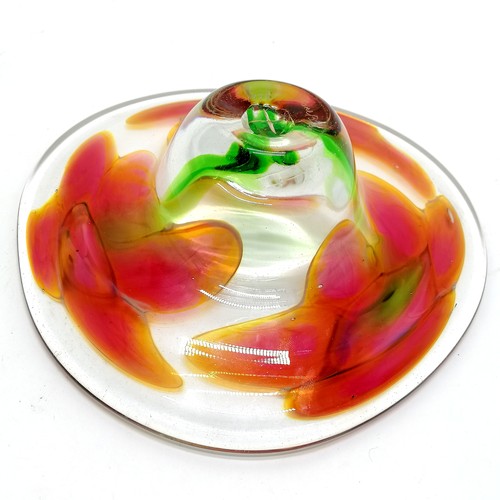 353 - 1978 Jane Bruce art glass bowl with pink, green & yellow colouration - 19cm across x 6cm high with n... 