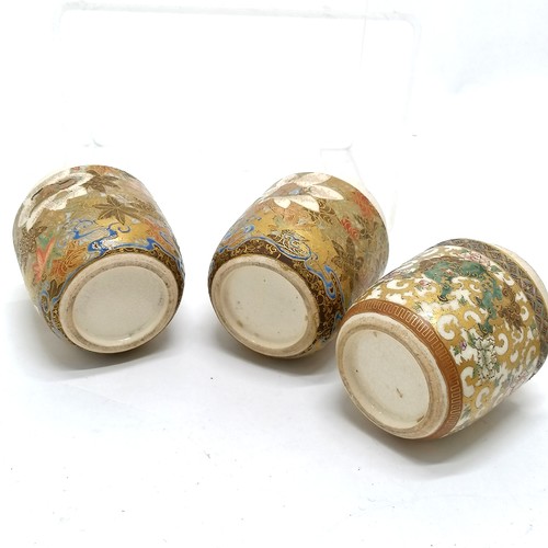 18 - 3 x antique Japanese satsuma lidded pots with profuse decoration - 7.5cm high ~ 2 lids have been rep... 