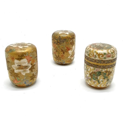 18 - 3 x antique Japanese satsuma lidded pots with profuse decoration - 7.5cm high ~ 2 lids have been rep... 