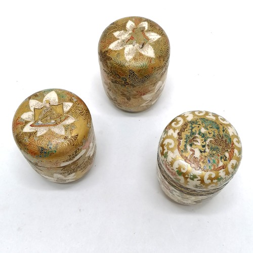 18 - 3 x antique Japanese satsuma lidded pots with profuse decoration - 7.5cm high ~ 2 lids have been rep... 