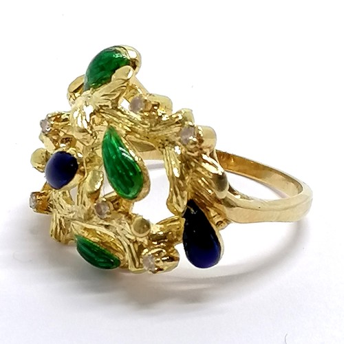 420 - 18ct marked gold designer ring set with diamonds and blue / green enamel detail - size Q½ & 10.5g ~ ... 