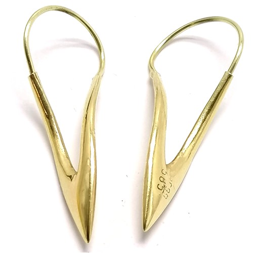 448 - 14ct marked gold twist design earrings - 3cm drop & 1.6g