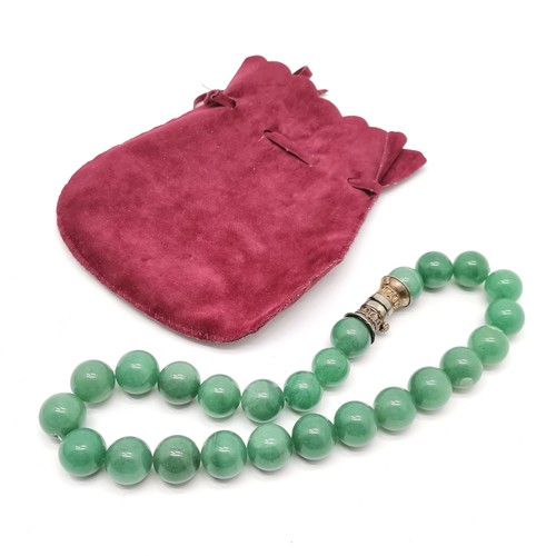 586 - Malfatti strand of large green hardstone beads with silver catch - 42cm & 152g total weight