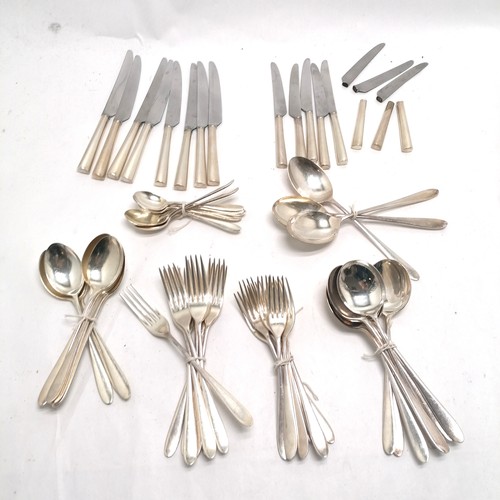 734 - 8 place setting of Elkington silver plated cutlery - 3 tea knives a/f ~ serving spoon 21cm