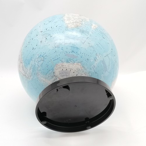 85 - National Geographic globe with geometer - 34cm high