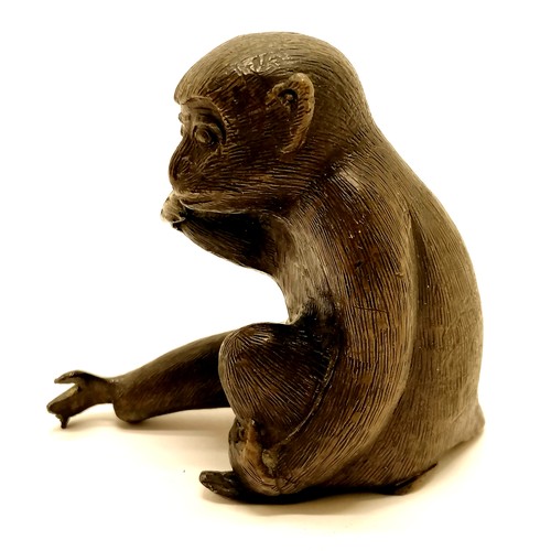 43 - Japanese meiji period bronze study of a seated monkey - 8.5cm high with no obvious damage