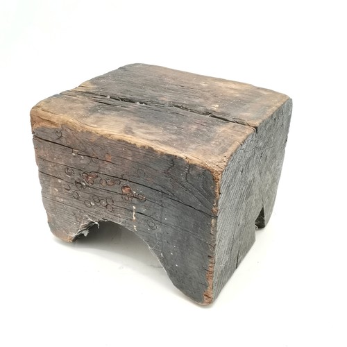 138 - Antique block driftwood stand / stool - 31cm x 27.5cm x 24cm high