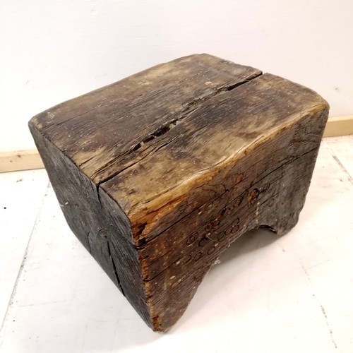 138 - Antique block driftwood stand / stool - 31cm x 27.5cm x 24cm high