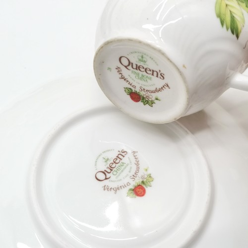 162 - Qty of Queen's china Virginia strawberry tea / dinner ware inc storage cannisters etc - largest plat... 