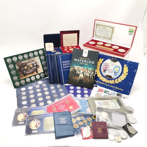 187 - Qty of oddments inc cased 2002 Euro coin collection (with COA), 3 x Whitman folders (part filled), A... 