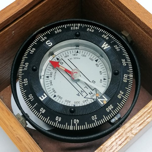 276 - Silva marine compass type 33/L with original instruction book in wooden case with spare dial ~ box 1... 