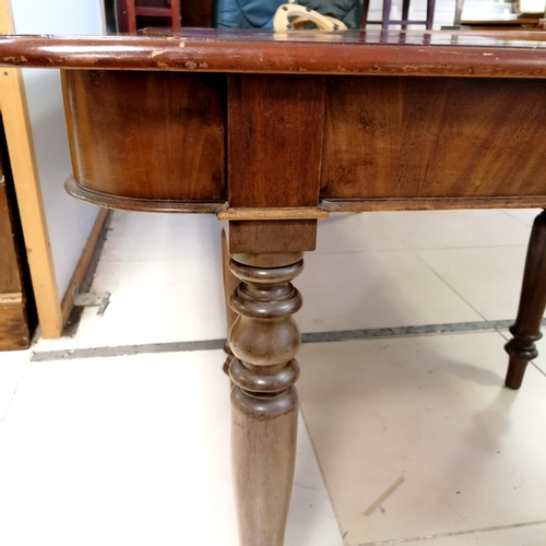 357 - Antique mahogany extending dining table with 3 spare leaves - extended 240cm long closed 128cm long ... 