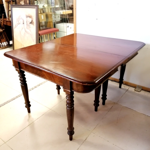 357 - Antique mahogany extending dining table with 3 spare leaves - extended 240cm long closed 128cm long ... 