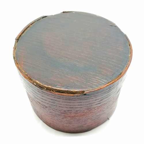 365 - Antique folk art birch bark circular lidded box - 13cm diameter x 9.5cm high ~ has some losses