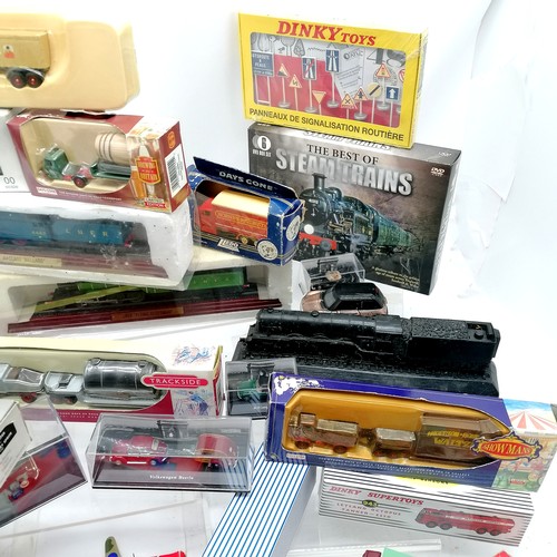 371 - Qty of toy cars inc boxed atlas 943 (x2 unopened) & #920, Corgi, train models etc