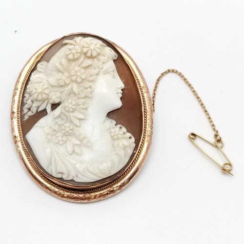 603 - Antique 9ct marked gold hand carved cameo portrait brooch (5.5cm drop) with gold safety chain - 14.1... 