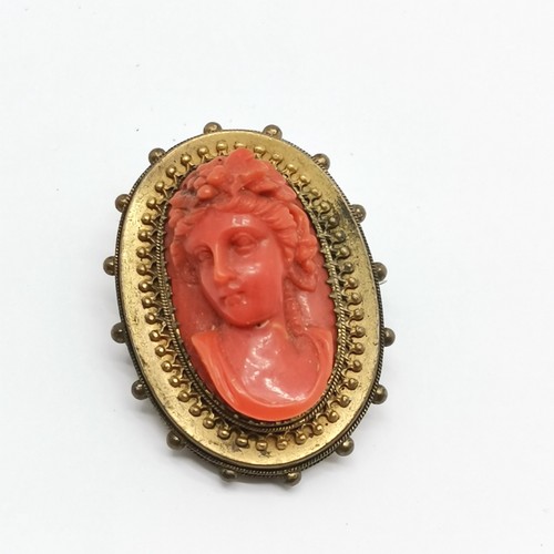 621 - Small qty of jewellery inc antique hand carved coral brooch & gold marked diamond set ring (size M½ ... 