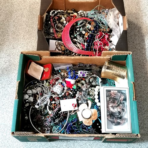 641 - 2 boxes of costume jewellery inc large 8cm shamrock pendant on chain etc - SOLD ON BEHALF OF THE NEW... 