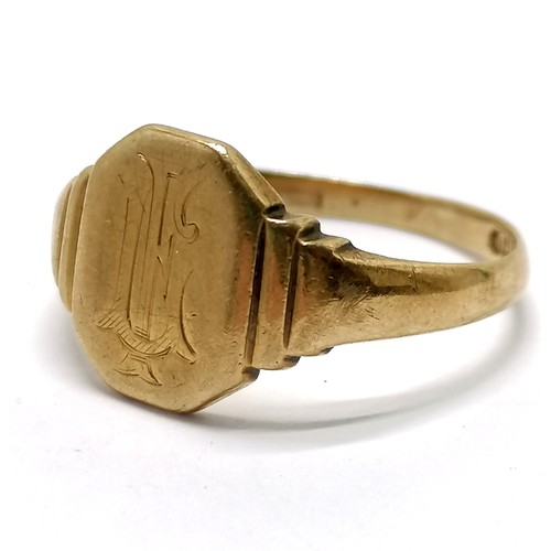 656 - 9ct hallmarked gold signet ring with stepped detail to shoulders - size X & 4.8g - SOLD ON BEHALF OF... 