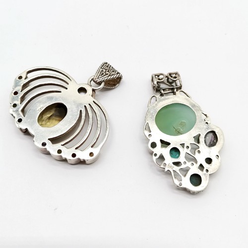 716 - 2 x large silver stone set pendants - largest 6cm across x 6cm drop & 63g total weight