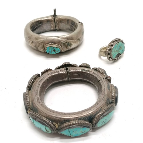 756 - Antique ethnic low grade silver turquoise stone set jewellery - 2 bangles & a ring ~ total weight (l... 