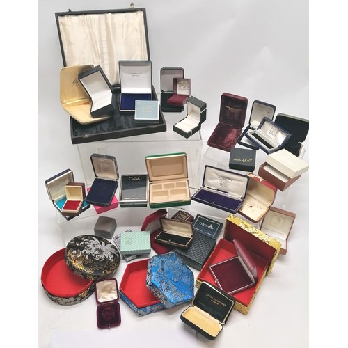 877 - Qty of vintage / antique jewellery & other boxes inc Fattorini (Birmingham), Collingwood (London), C... 