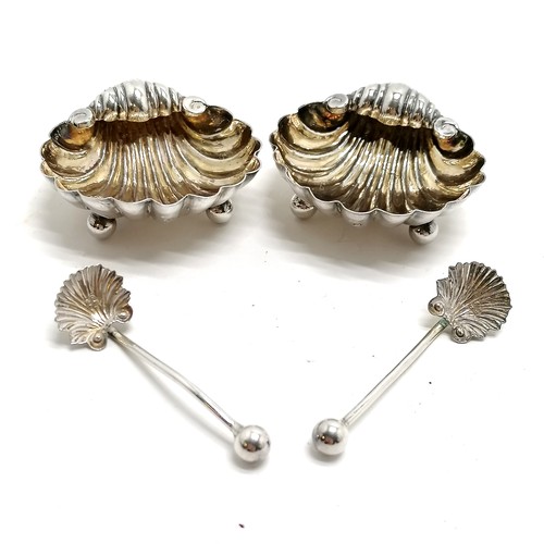 925 - 1897 Chester silver pair of shell bowl design salts with spoons by James Deakin & Sons - dishes 5cm ... 