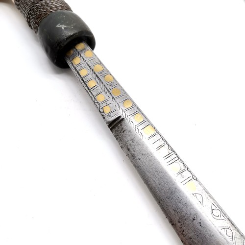 68 - 19th century Borneo dayak mandau sword with carved horn / steel wire grip - blade with engraved deco... 