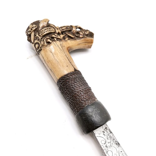 68 - 19th century Borneo dayak mandau sword with carved horn / steel wire grip - blade with engraved deco... 