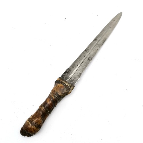 82 - Antique African Sudanese dagger with crocodile skin covered handle and double edge blade - 28cm long