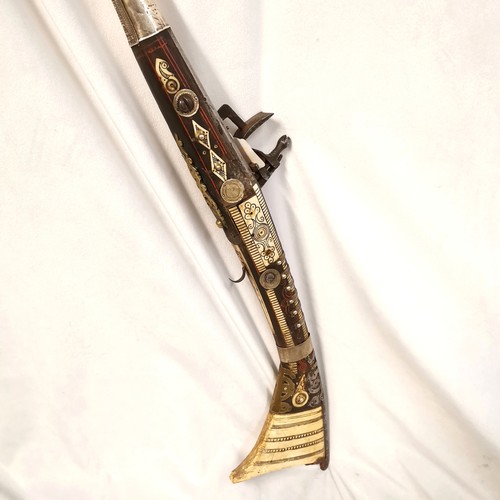 105 - Antique Moroccan Altit snaphaunce long gun with unmarked silver mounts and inlay detail - 158cm long... 