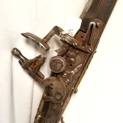 105 - Antique Moroccan Altit snaphaunce long gun with unmarked silver mounts and inlay detail - 158cm long... 