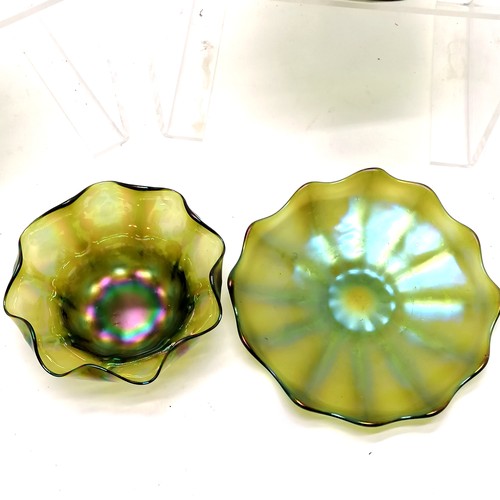 117 - 4 x Loetz (?) iridescent dessert bowls on plates (17cm diameter) - no obvious damage