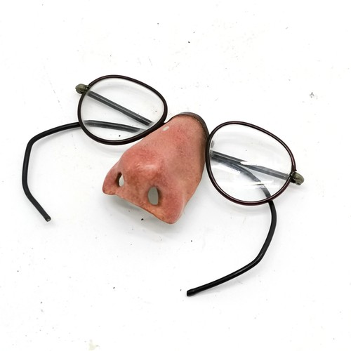 129 - Unusual WWI prosthetic tin nose spectacles - 11cm across ~ chip to nose