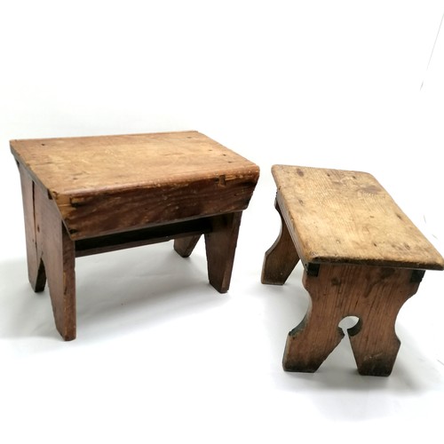 137 - 2 x small antique rustic pine stools - largest 29.5cm high x 40cm x 26cm and both have splits to the... 