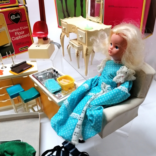 154 - Quantity of 1970's Sindy furniture, clothes, horse and 2 Sindy dolls some in their original boxes - ... 