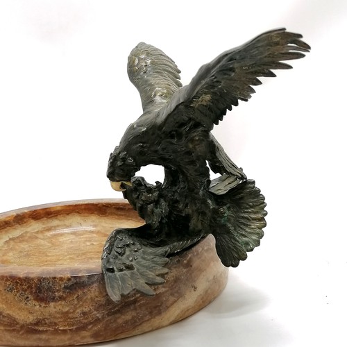 169 - Antique marble dish with cast bronze detail of 2 birds of prey fighting - 25cm diameter x 20cm high ... 