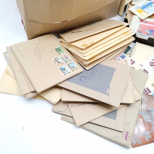 250 - Large qty of stamps (inc Kiribati) / PHQ cards / albums etc