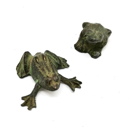 292 - Qty of 6 frogs / toads inc Japanese carved (7.5cm long), squeaking, instrument, 2 bronze etc