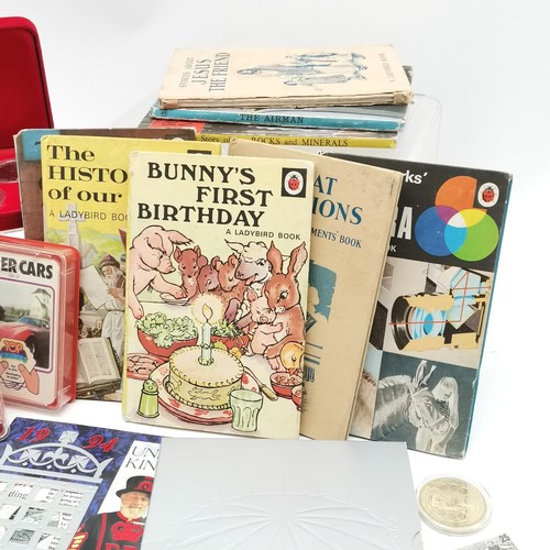 316 - Qty of coins (inc Guernsey £5's, cased sets, Ladybird books, Top Trumps etc